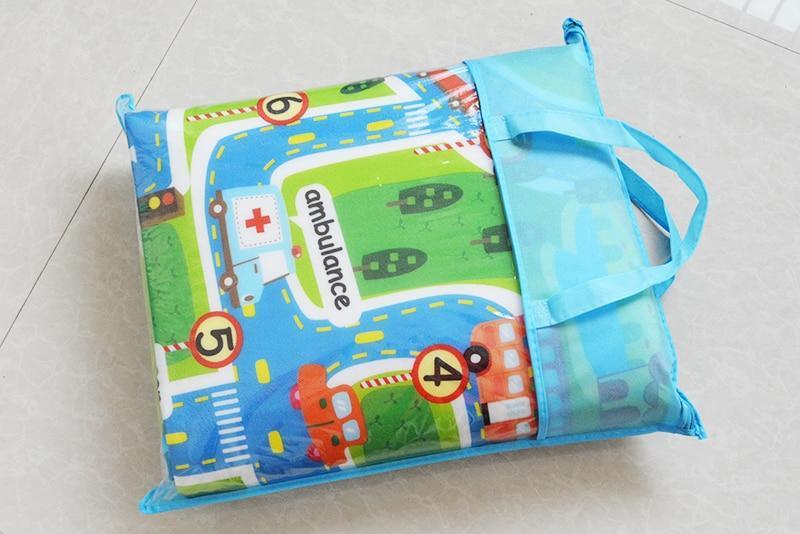 Tapis de jeu pour bébé, en mousse, avec motif de ville et routes, idéal pour les chambres d'enfants et de garçons.