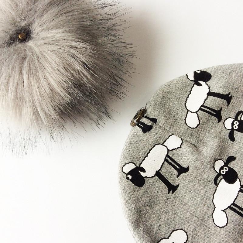 Casquette à Pompon en Coton Imprimé Dessin Animé Luxueuse et Moderne pour Tout-petits Garçons et Filles, Bonnets Bébé avec Pompon pour Enfants