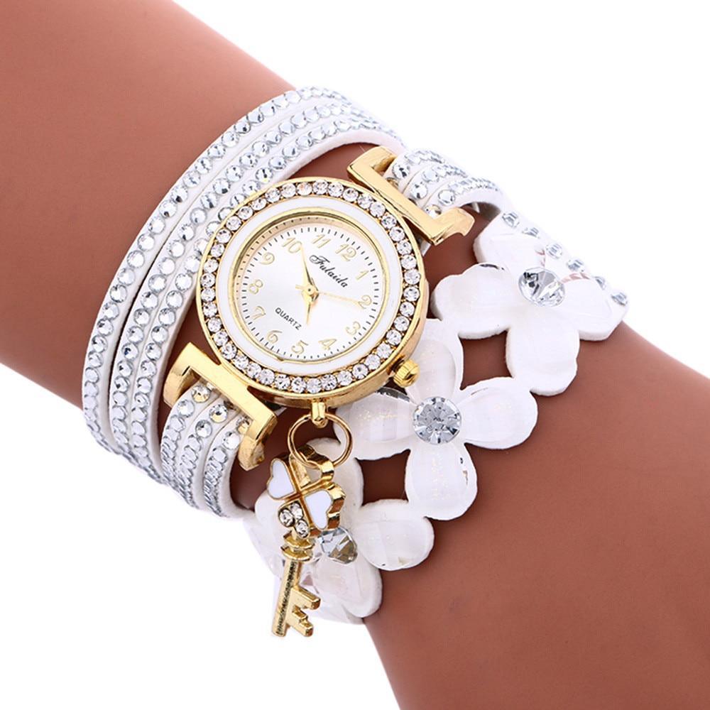 Montres femme Nouvelle montre décontractée de luxe à quartz analogique en alliage Bracelet en cuir PU Cadeau pour femme