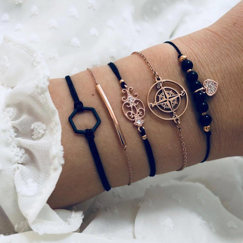 Bracelets de chaîne de perles noires bohèmes pour femmes, ensemble de bracelets de luxe en forme de cœur et de boussole de couleur or, cadeaux de bijoux à la mode