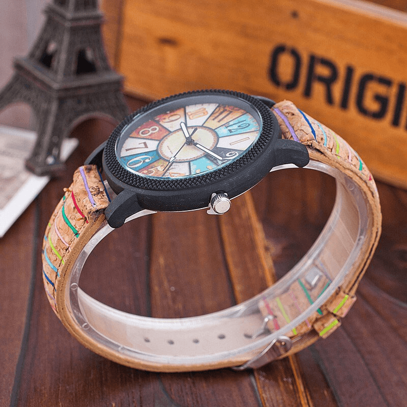 Montre-bracelet à quartz décontractée vintage en cuir pour femmes