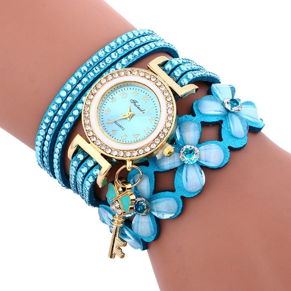 Montres femme Nouvelle montre décontractée de luxe à quartz analogique en alliage Bracelet en cuir PU Cadeau pour femme