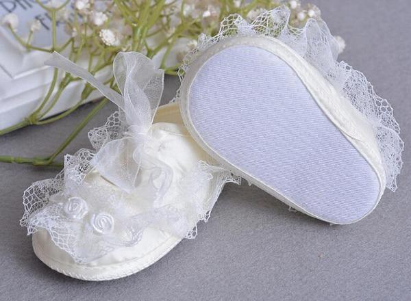 Chaussures de Princesse pour Bébé Filles à Fleurs Blanches Élégantes de Luxe de Haute Qualité à Semelle Souple et Légère