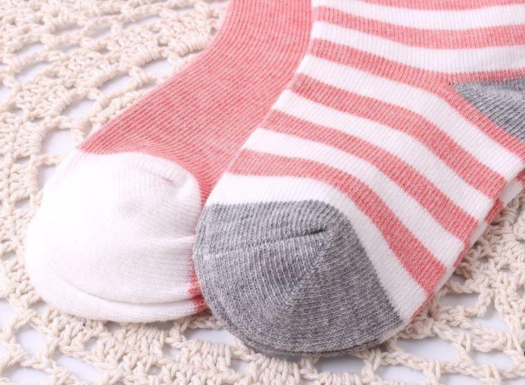 4 PAIRES/LOT de chaussettes en coton modernes pour bébés et enfants, printemps/automne, hiver, nouveau-né, nourrisson, chaussettes antidérapantes pour enfants