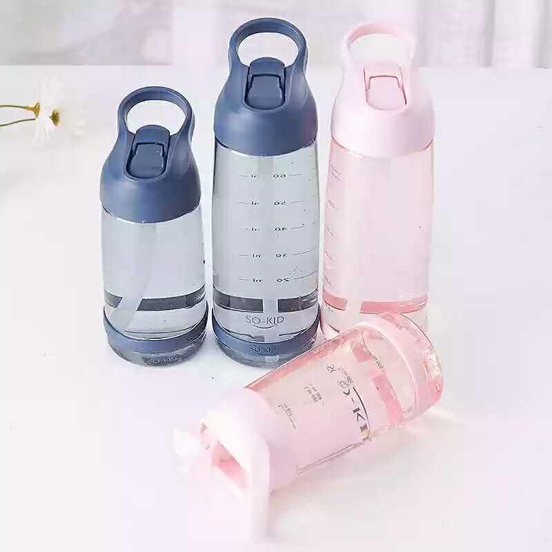 Bouteille d'eau portable avec paille en plastique sain, gourde de voyage pour sport et boissons pour enfants