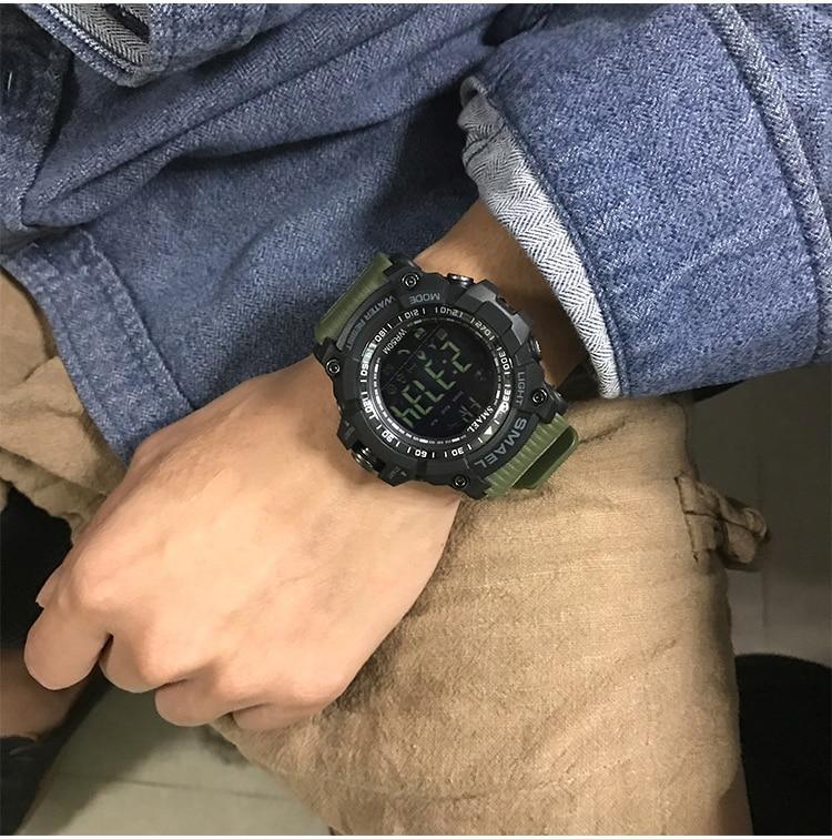 Montre Chronographe Homme Sport Intelligente Montre Militaire Sport Multifonction Étanche 50M Montre Digitale LED pour Homme