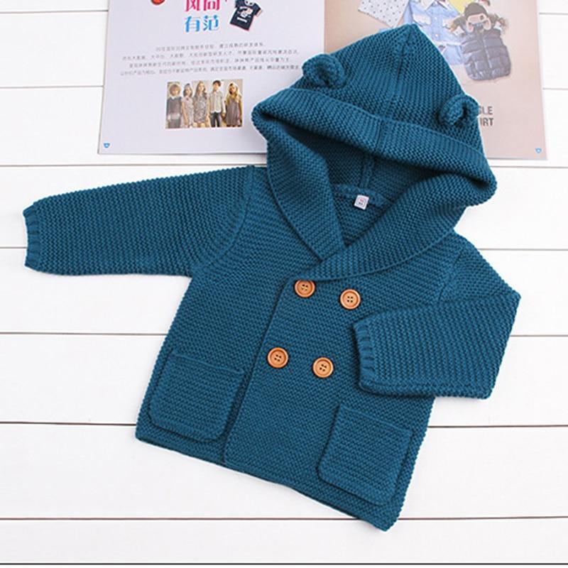 Cardigan tricoté chaud à manches longues et à capuche pour nouveau-né