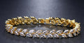Bracelet de luxe en diamant brillant, breloque tendance, zircon cubique blanc AAA, quatre couleurs, feuille, bijoux pour femme, élégant cadeau de mariage et de fête