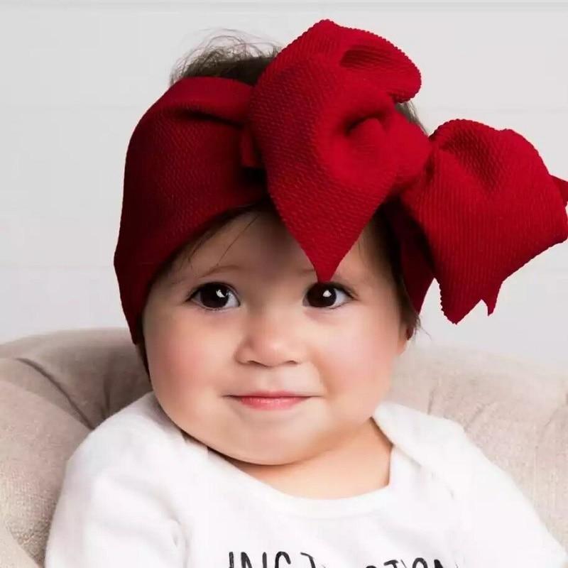 Bandeau Turban Bébé Fille Imprimé Arc-en-ciel en Coton avec Grand Nœud - Collection Luxe Moderne pour Nouveau-né