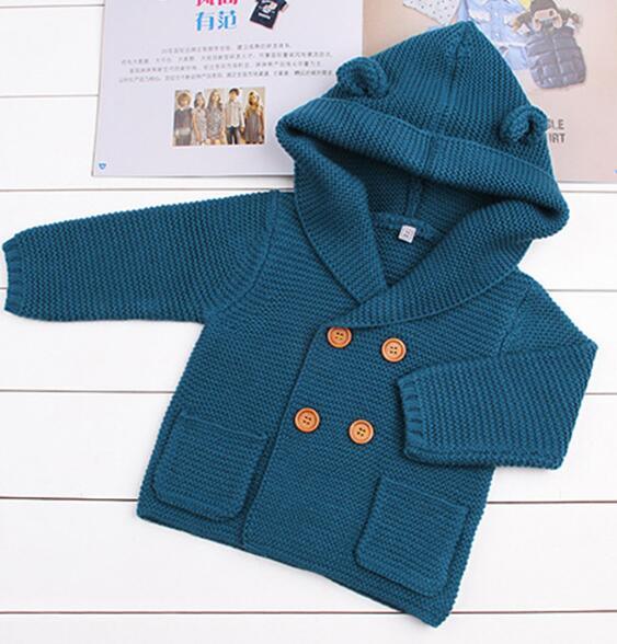 Cardigan tricoté chaud à manches longues et à capuche pour nouveau-né