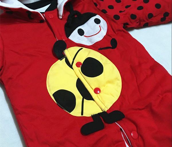 Grenouillères d'automne et d'hiver chaudes pour bébés filles garçons, combinaisons à capuche épaisses et mignonnes en dessin animé pour bébés au design moderne