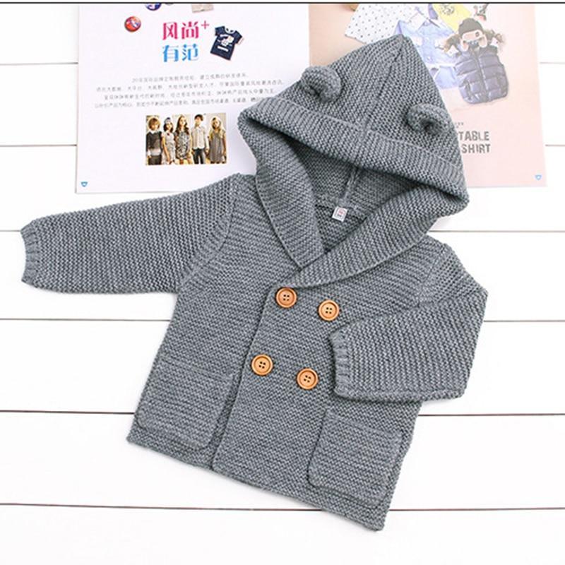 Cardigan tricoté chaud à manches longues et à capuche pour nouveau-né