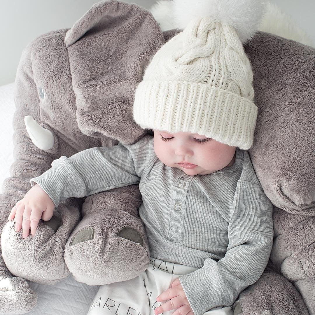 Lot de 2 bonnets d'hiver chauds mère et enfant avec pompon en fourrure, en tricot, pour le ski et l'hiver.