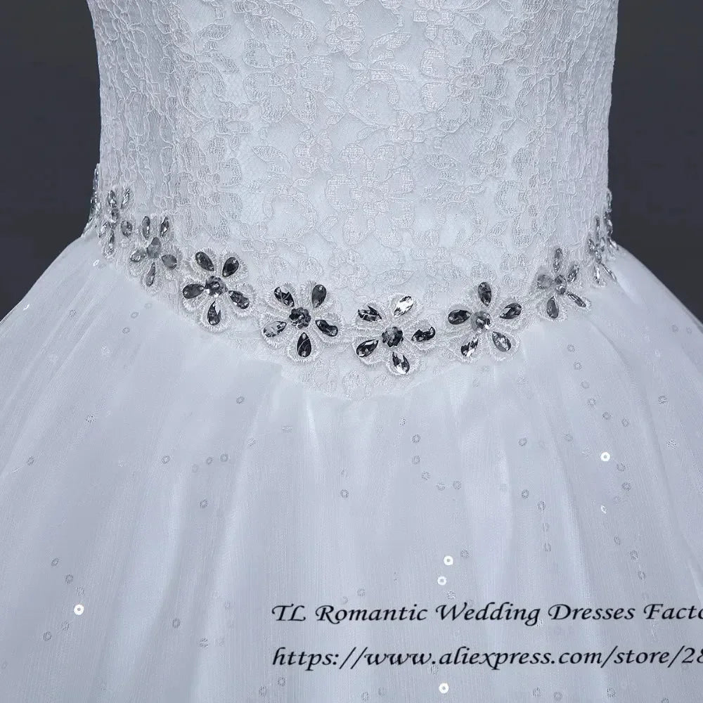Robe de mariée grande taille, photo réelle, rouge, blanche pure, dentelle, col rond, paillettes, robes de mariée pas cher, robes de princesse, HS587