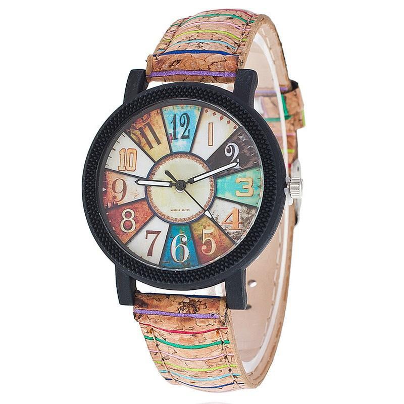 Montre-bracelet à quartz décontractée vintage en cuir pour femmes