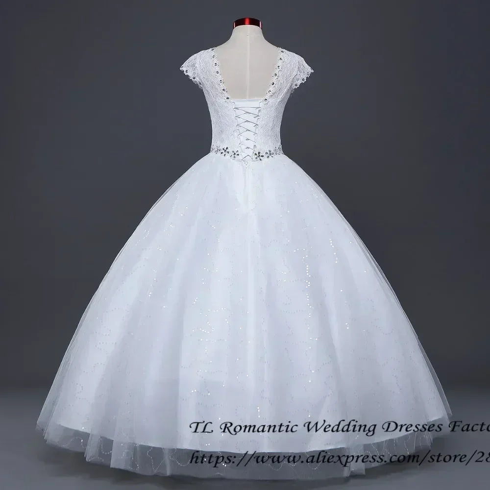 Robe de mariée grande taille, photo réelle, rouge, blanche pure, dentelle, col rond, paillettes, robes de mariée pas cher, robes de princesse, HS587