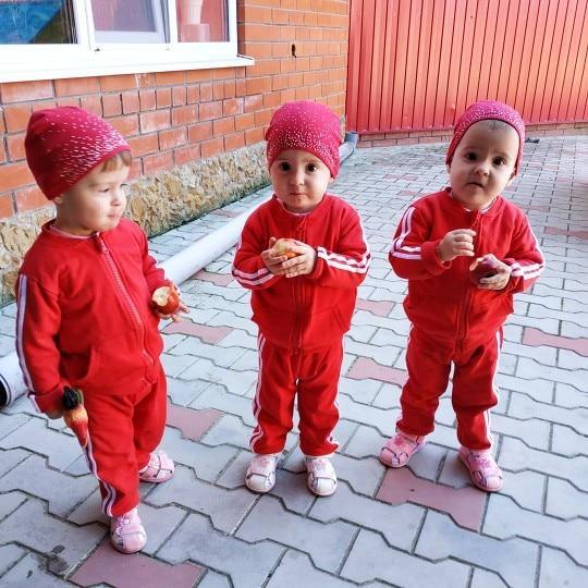 Mode Nouveaux Vêtements Coton Manches Longues Solide Fermeture Éclair Veste Pantalon 2 Pièces Ensemble De Vêtements Bébé Garçon / Bébé Fille En Design Sportif