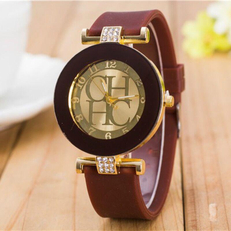 STEVVEX Montre décontractée en cuir simple à quartz pour femmes, montre-bracelet en silicone avec cristaux pour femmes et filles, couleur café