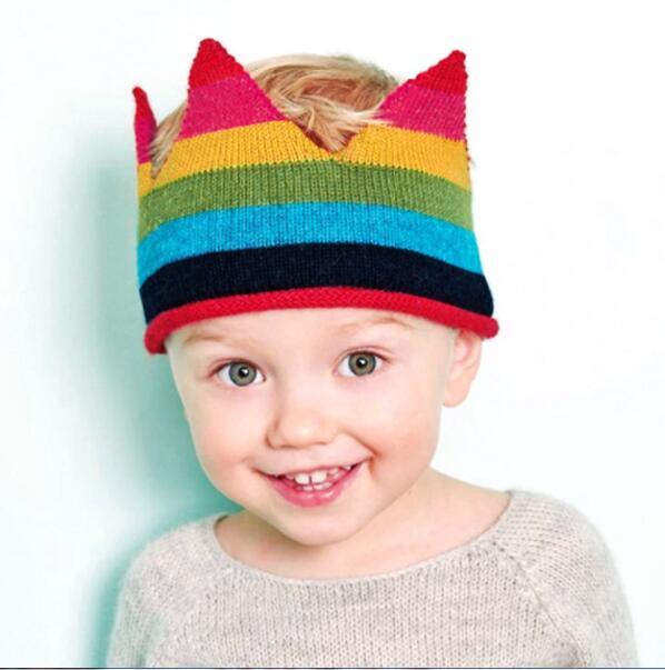 Cardigan tricoté chaud à manches longues et à capuche pour nouveau-né
