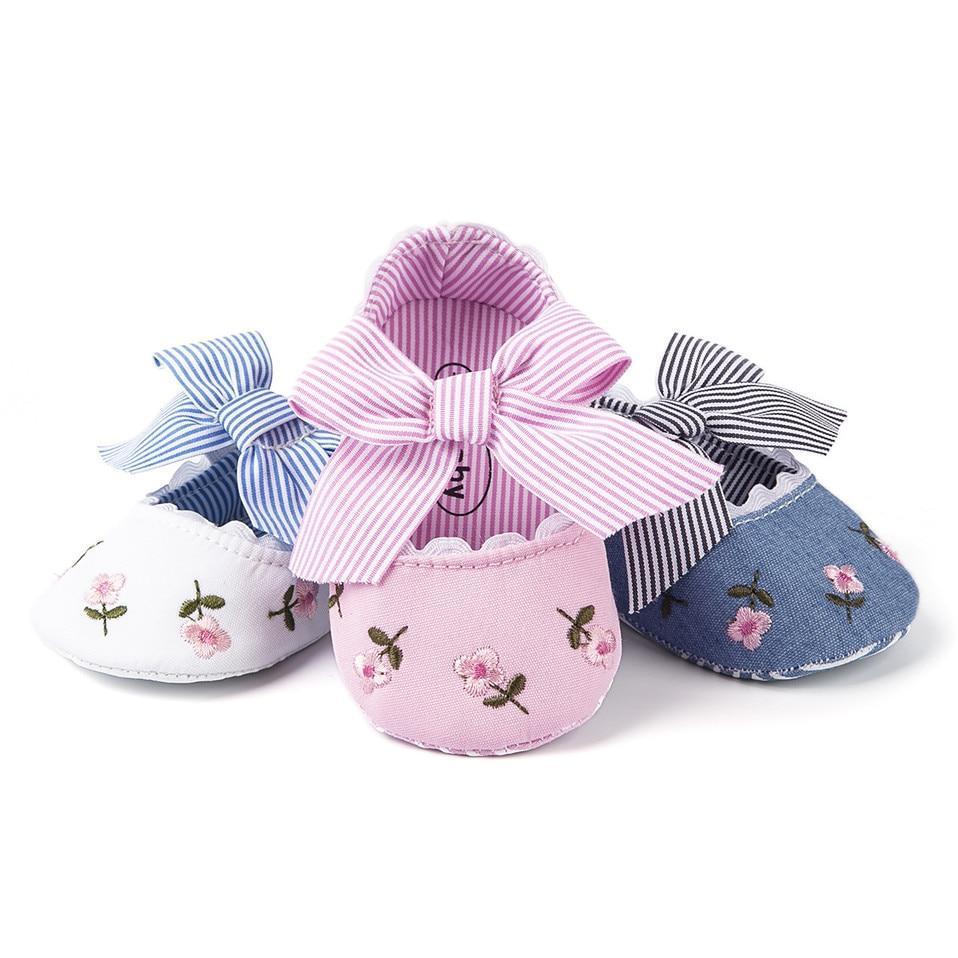 Chaussures de nouveau-né pour bébé fille, broderie florale, nœud rayé, premiers pas, semelles souples antidérapantes, chaussures de princesse