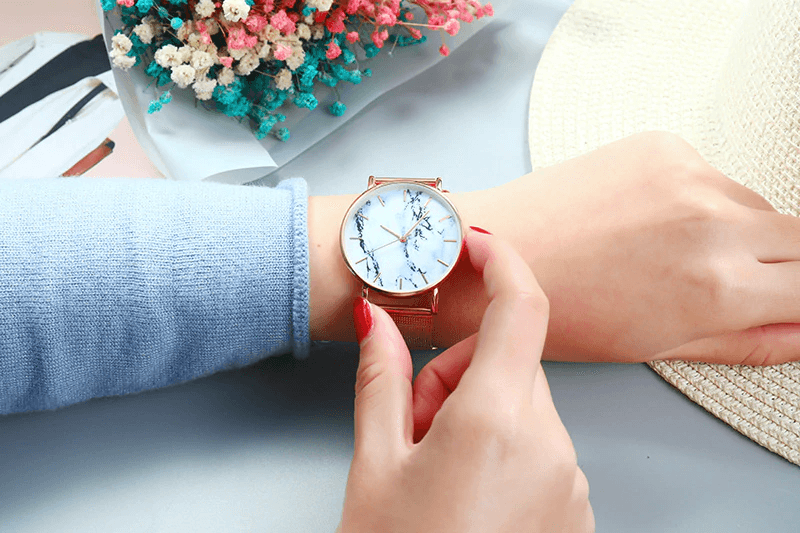 Mode Or Rose Maille Bande Créative Marbre Montre-Bracelet Féminine Montres À Quartz De Luxe Pour Femmes Cadeaux Pour Femmes Et Filles