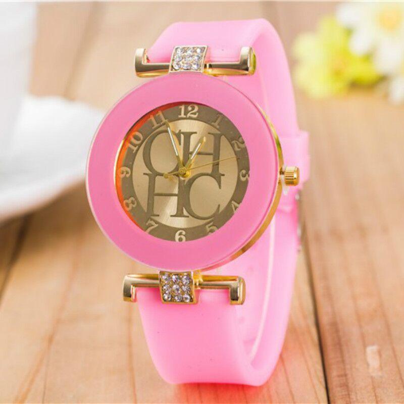 STEVVEX Montre décontractée en cuir simple à quartz pour femmes, montre-bracelet en silicone avec cristaux pour femmes et filles, couleur café