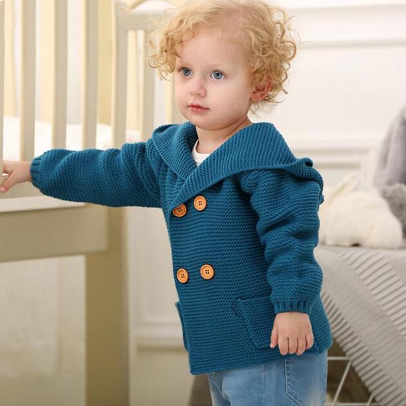 Cardigan tricoté chaud à manches longues et à capuche pour nouveau-né