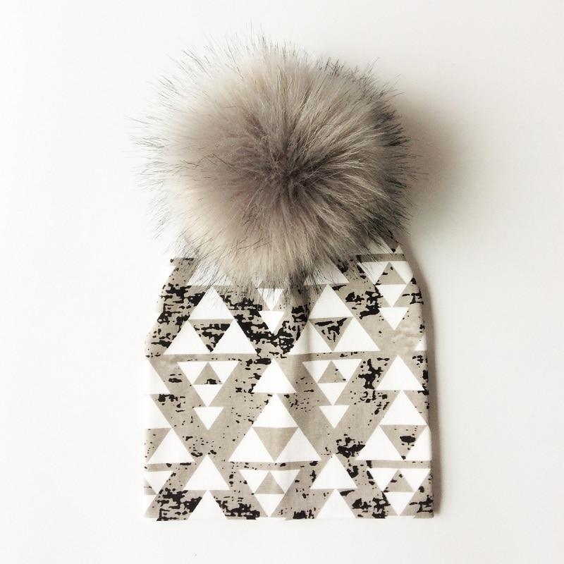 Casquette à Pompon en Coton Imprimé Dessin Animé Luxueuse et Moderne pour Tout-petits Garçons et Filles, Bonnets Bébé avec Pompon pour Enfants