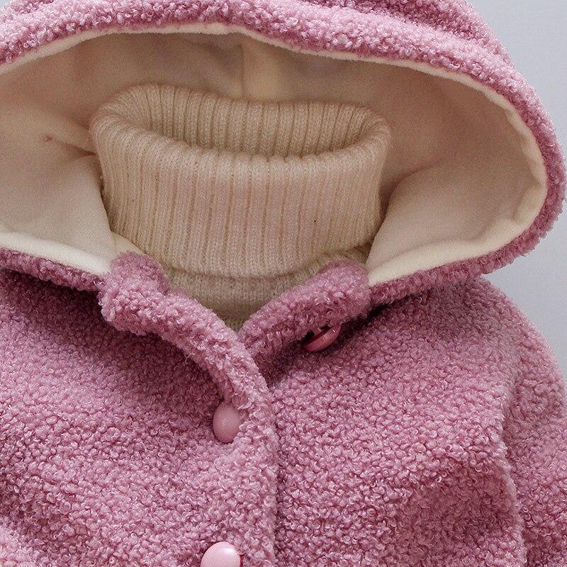 Manteaux d'hiver pour bébés filles, vêtements d'extérieur épais en velours pour nouveau-nés, sweats à capuche pour tout-petits avec motif cœur pour filles et bébés