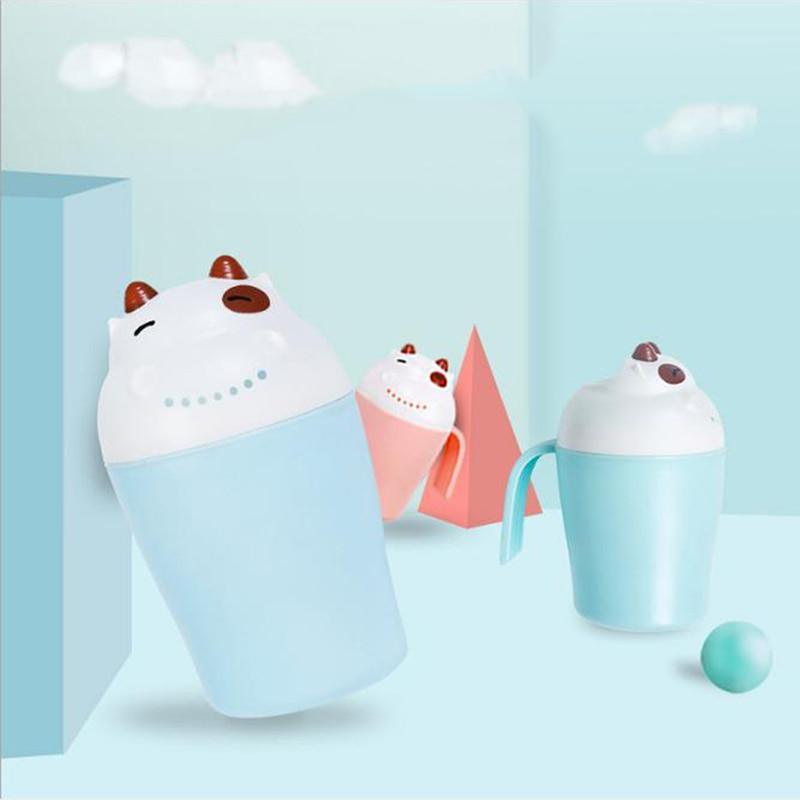 Gobelet de shampoing mignon en forme de dessin animé pour bébé, cuillère de douche, baignoire, bouteille d'arrosage pour enfants, douche