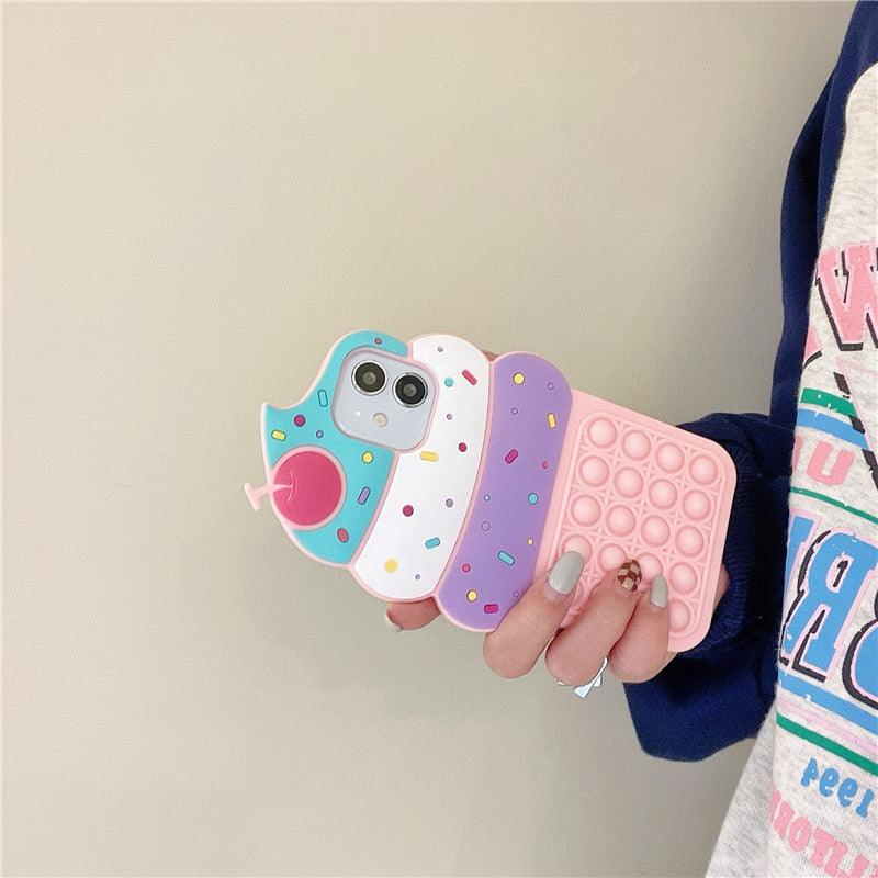 Coque de téléphone en silicone 3D en forme de glace à la cerise pour iPhone 13 12 11 Pro Max Xs Xr 7 8 Plus X Se avec jeu de bulles pour doigts, coque souple antichoc en silicone 3D en forme de cupcake de dessin animé à protection intégrale