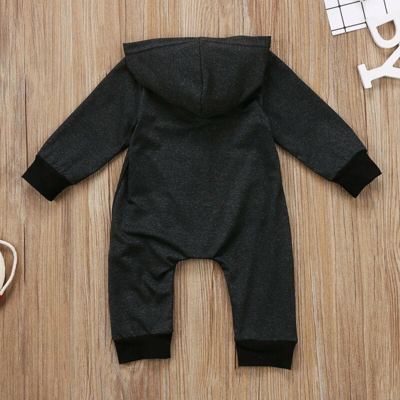 Barboteuse grenouillère unisexe chaude à capuche en coton à manches longues et fermeture éclair pour bébés de 0 à 24 mois, style moderne