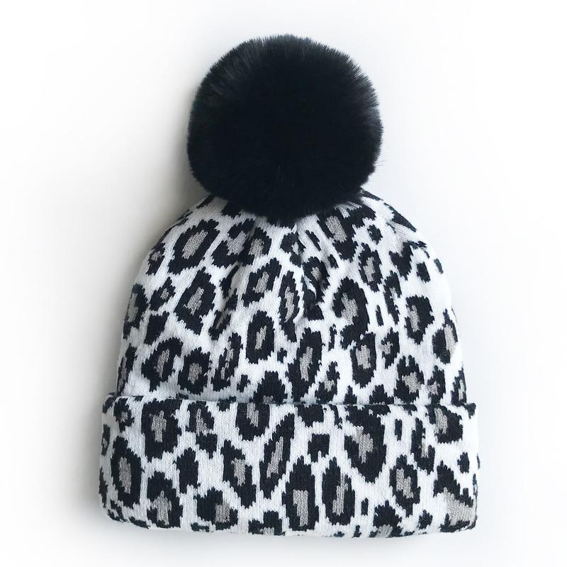 Tenues assorties mère-enfant imprimé léopard Bonnets enfants léopard Chapeaux mère-enfant Hiver Casquettes enfants pour Mère & Fille au Design Léopard Élégant