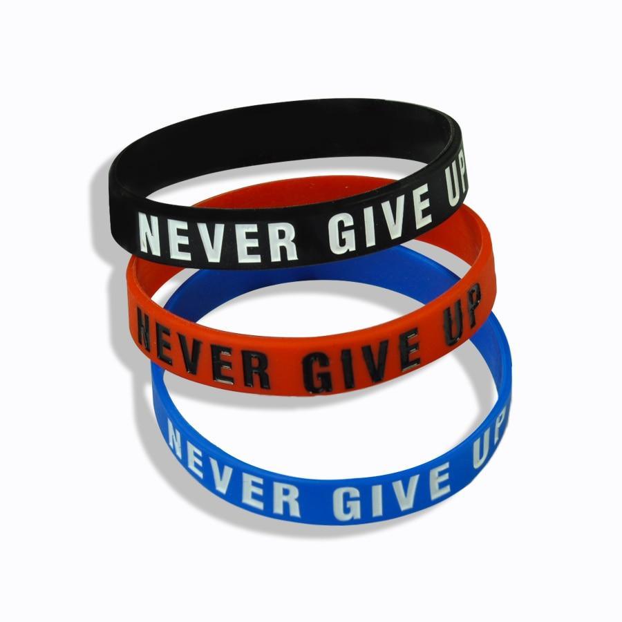 Nouvelle Tendance Motivation "La Route des Rêves" "N'abandonnez Jamais" Bracelet en Silicone Souple et Inspirant Bande Élastique Bracelet pour Femmes et Hommes au Design Unisexe