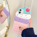Coque de téléphone en silicone 3D en forme de glace à la cerise pour iPhone 13 12 11 Pro Max Xs Xr 7 8 Plus X Se avec jeu de bulles pour doigts, coque souple antichoc en silicone 3D en forme de cupcake de dessin animé à protection intégrale