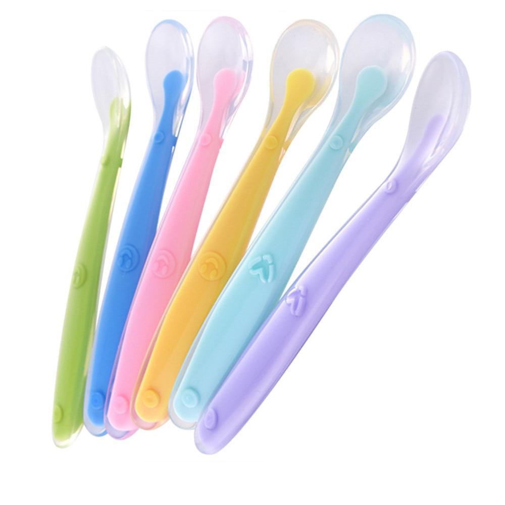 Nouvelles Cuillères en Silicone Souple Couleurs Bonbon Vaisselle Plats Alimentation Couverts Outils d'Alimentation pour Enfants