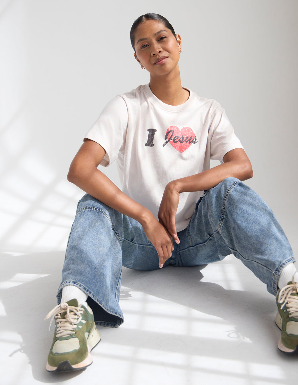 T-shirt court « I Love Jesus » pour femme