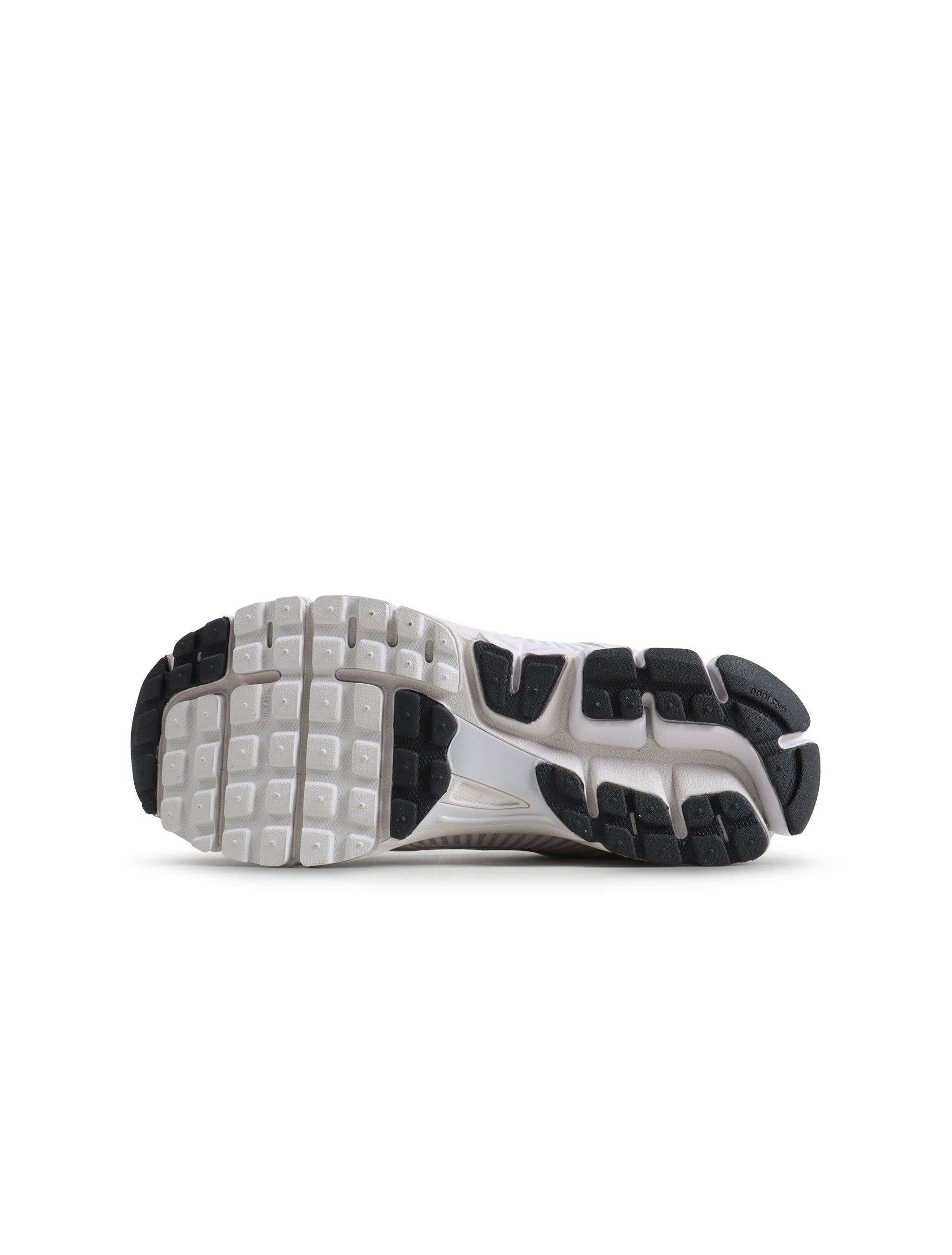 Nike Zoom Vomero 5 pour Femme - Triple Blanc