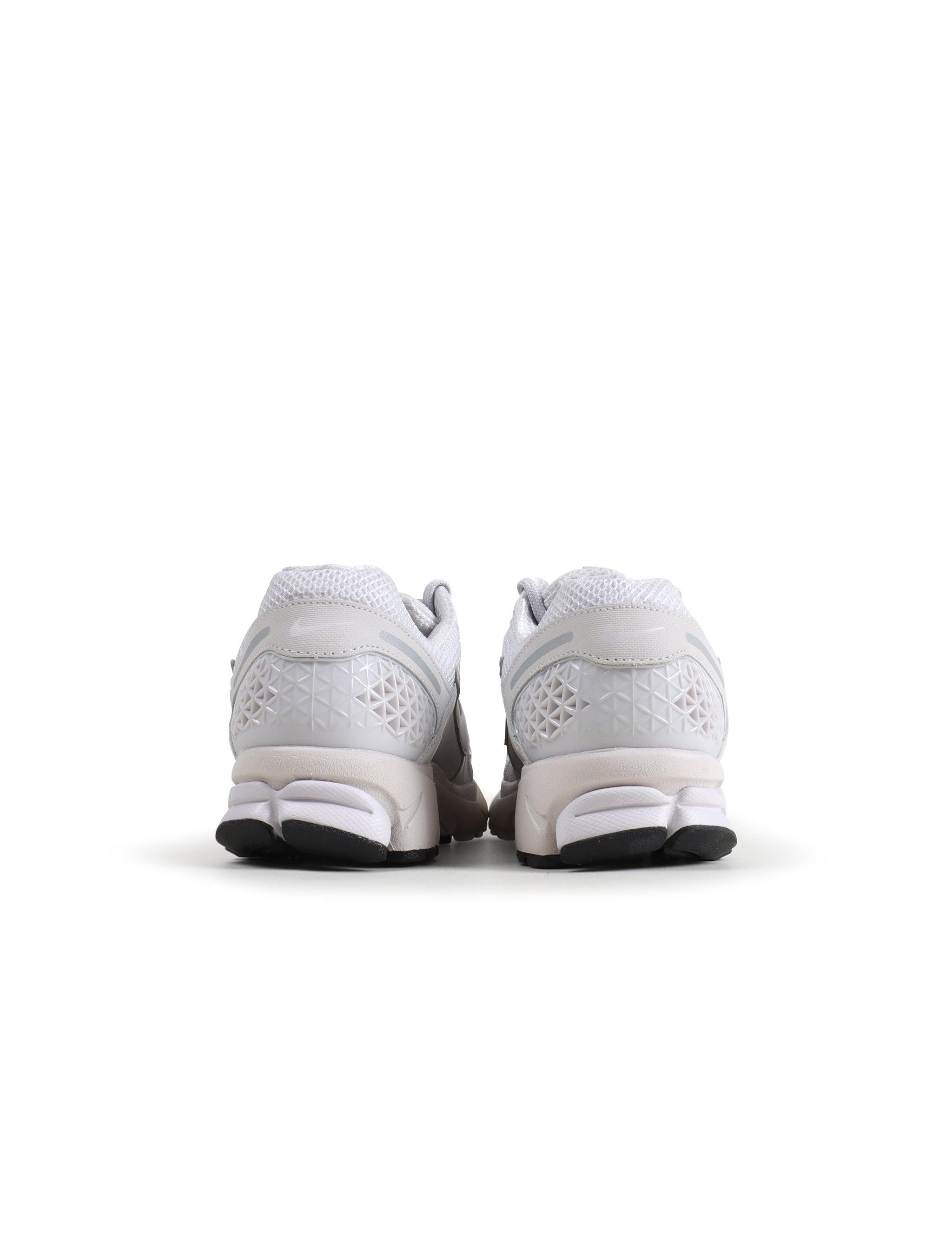 Nike Zoom Vomero 5 pour Femme - Triple Blanc
