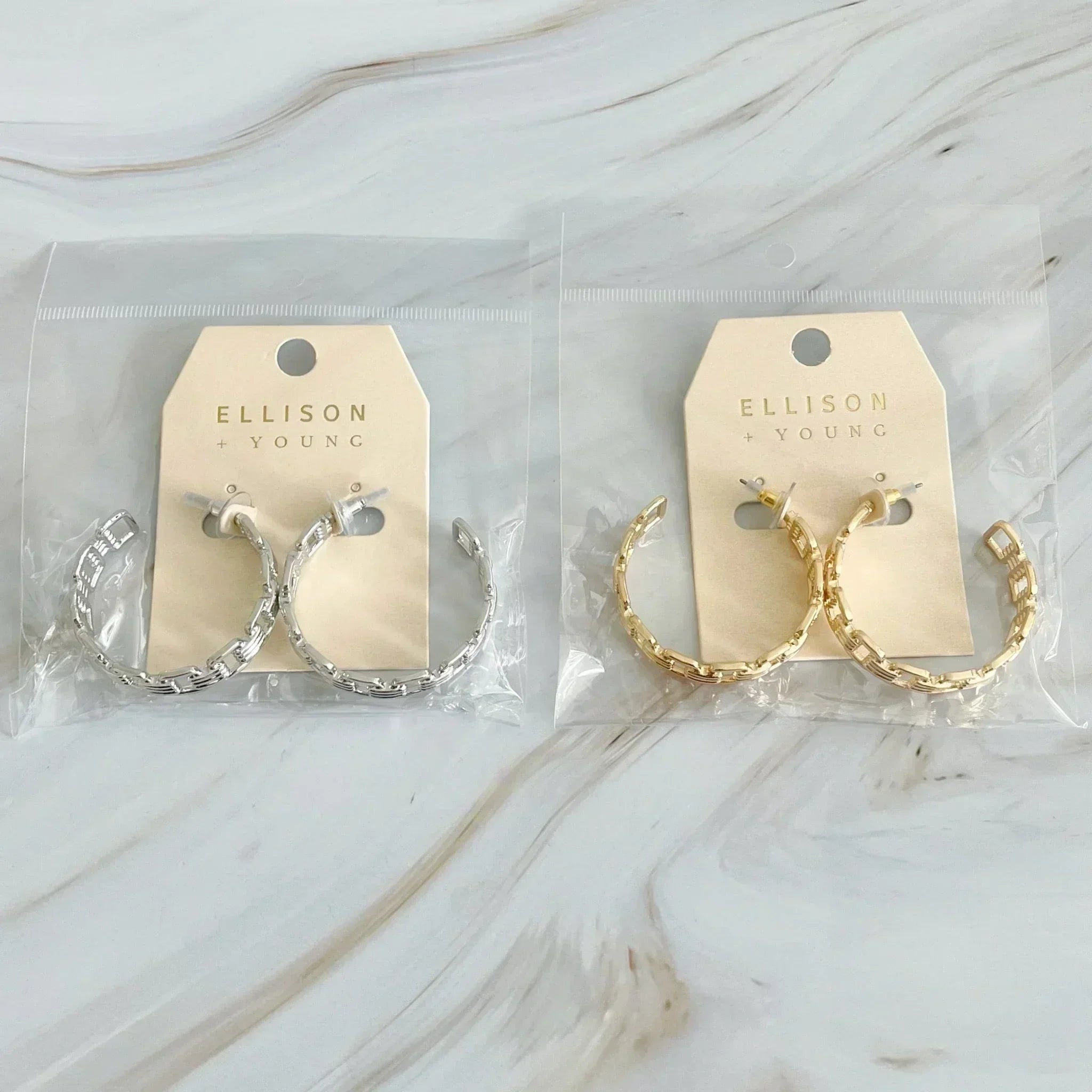 Boucles d'oreilles créoles dorées entrelacées