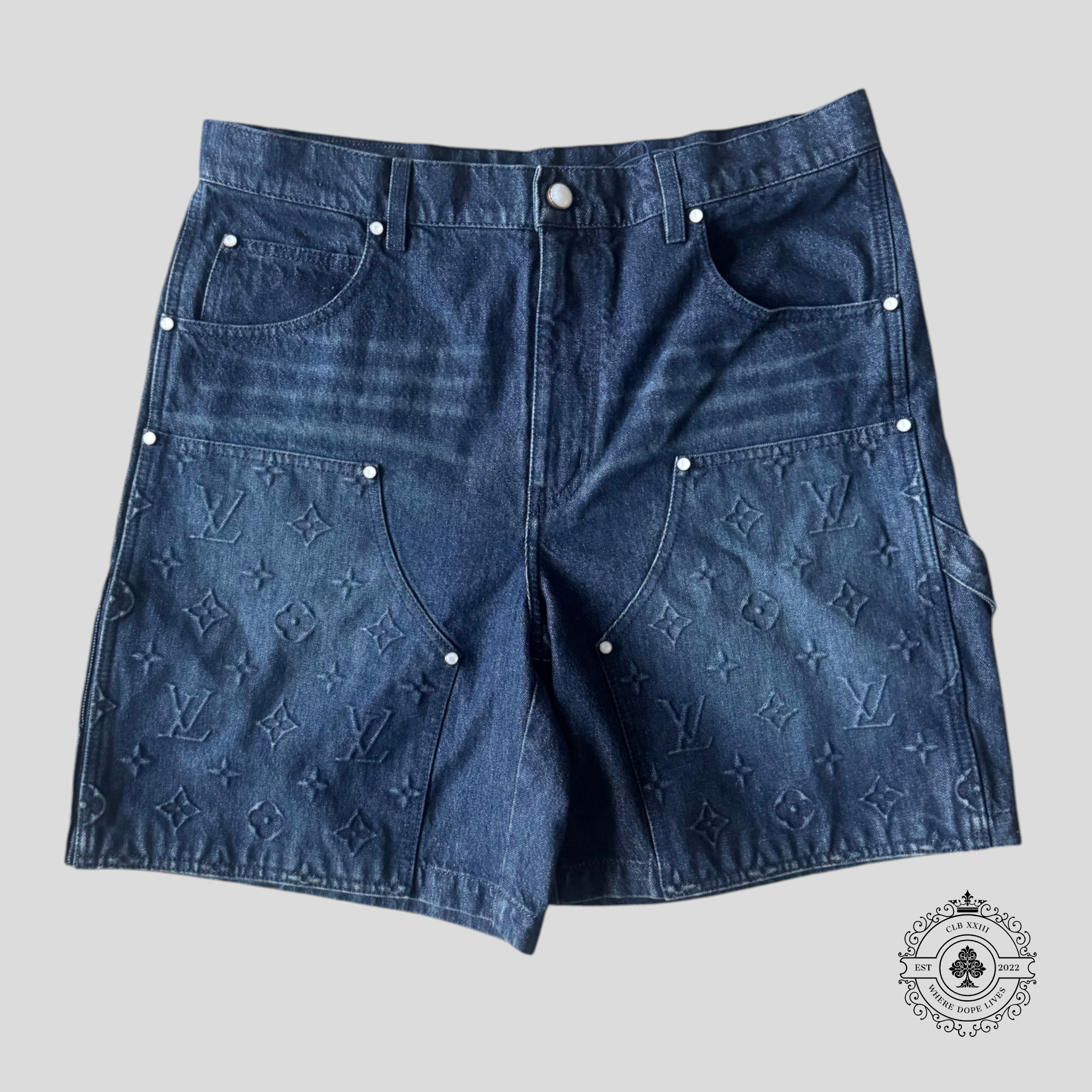 Shorts de charpentier en jean signature Louis Vuitton, couleur indigo
