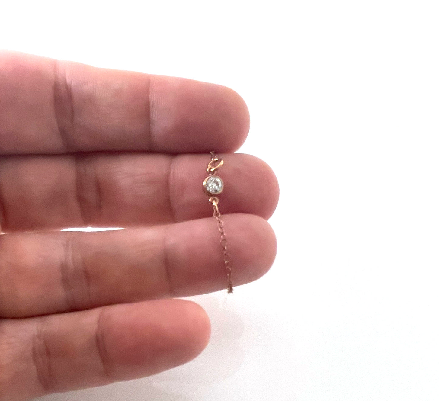 Bracelet délicat en or rose 14 carats avec oxydes de zirconium de 4 mm – pour petits poignets