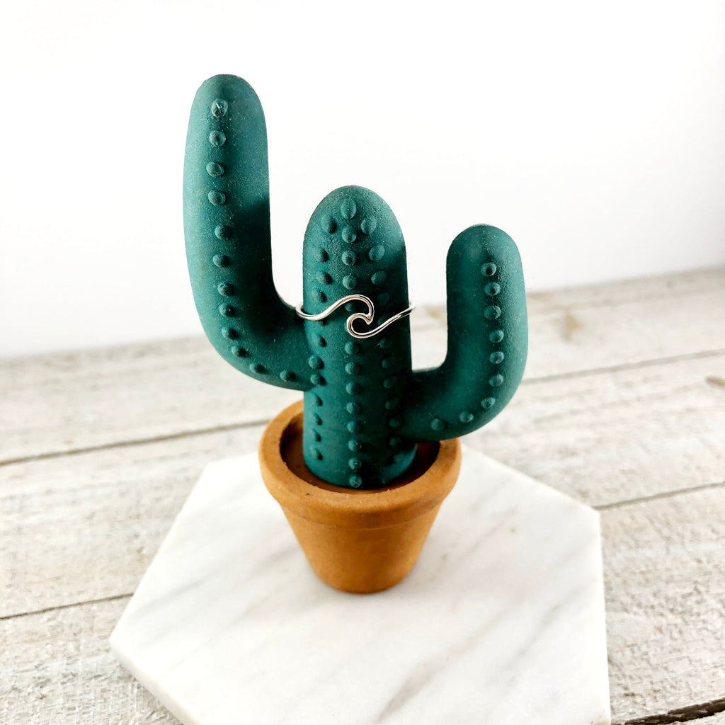 Sterling Silver Wave Ring – Ocean-Inspired Minimalist Band (Sizes 6, 7, 8)