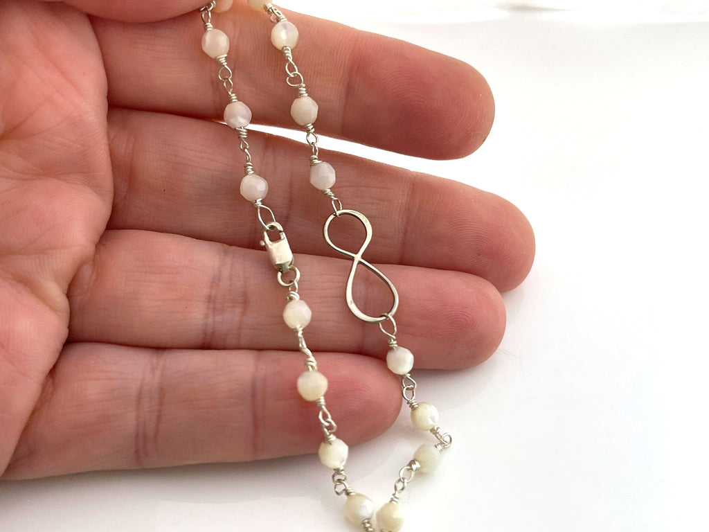 Bracelet Infini – Bijou unique en argent sterling, fil enroulé