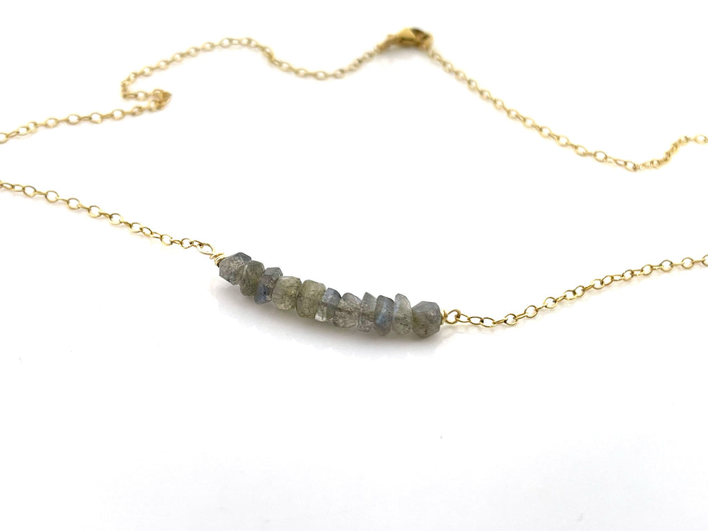 Collier barre en labradorite – Bijou unique en or rempli 14 carats