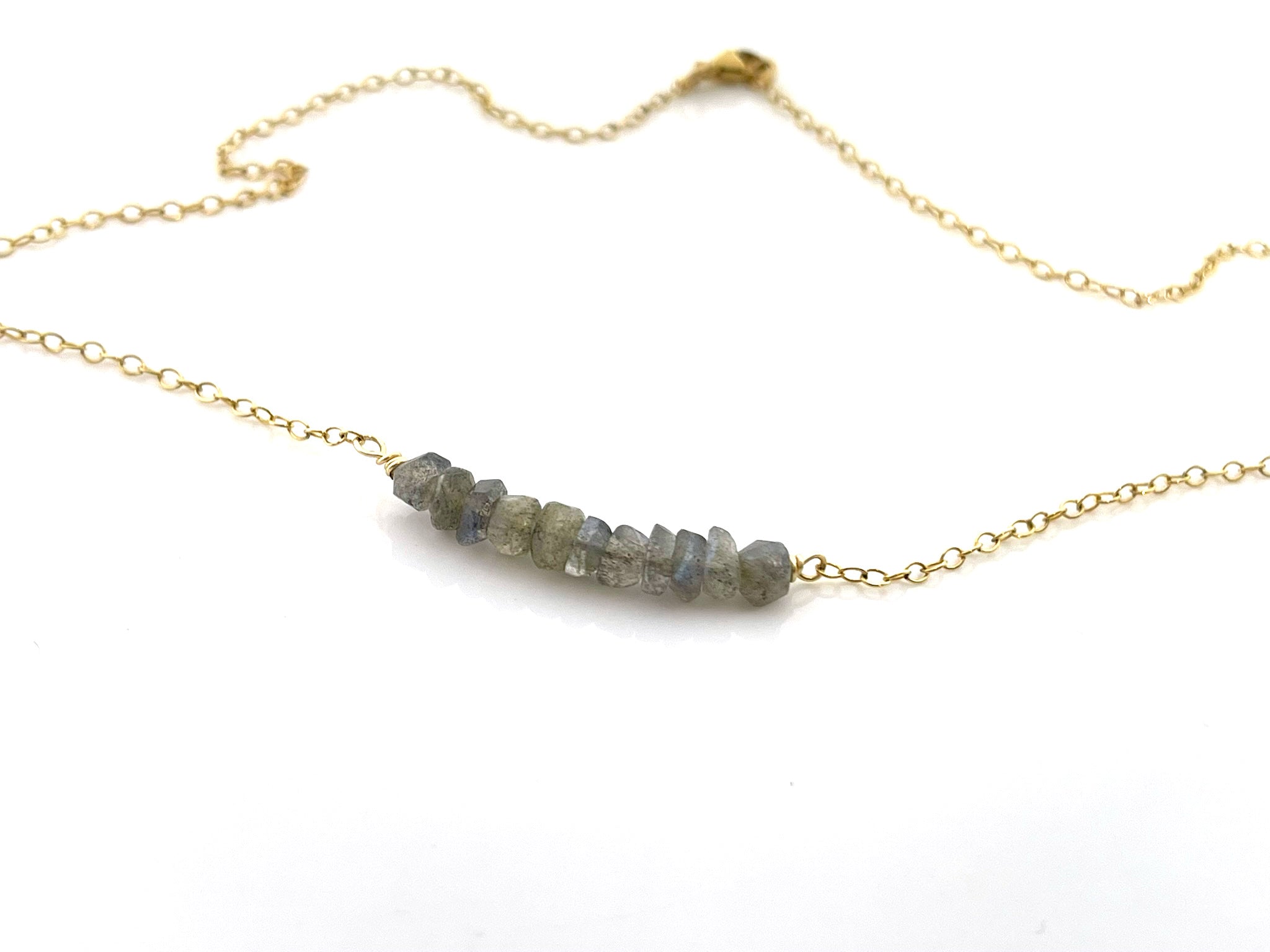 Collier barre en labradorite – Bijou unique en or rempli 14 carats