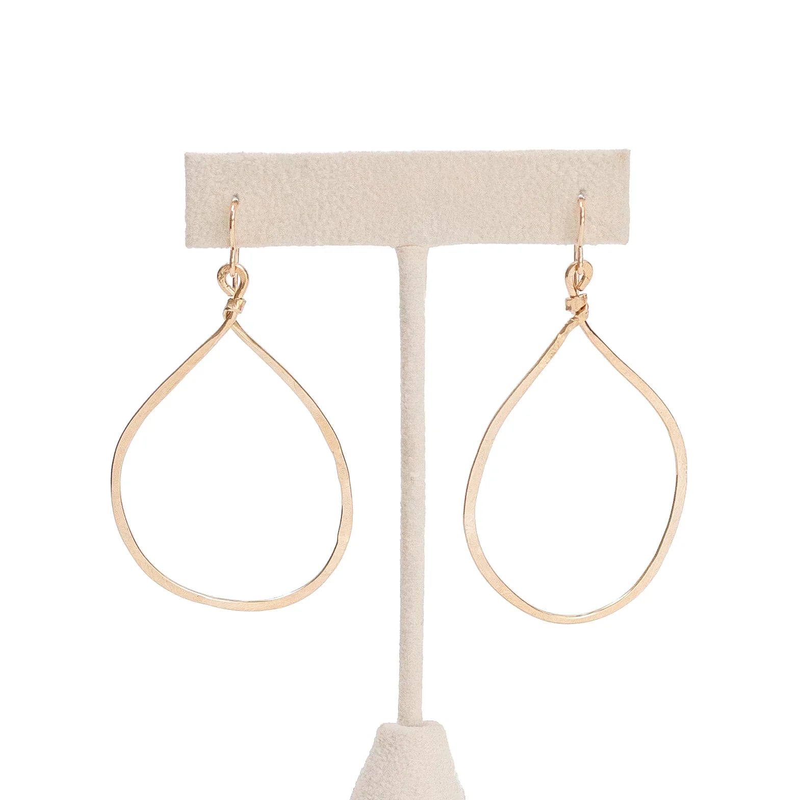 Boucles d'oreilles créoles martelées forgées à la main