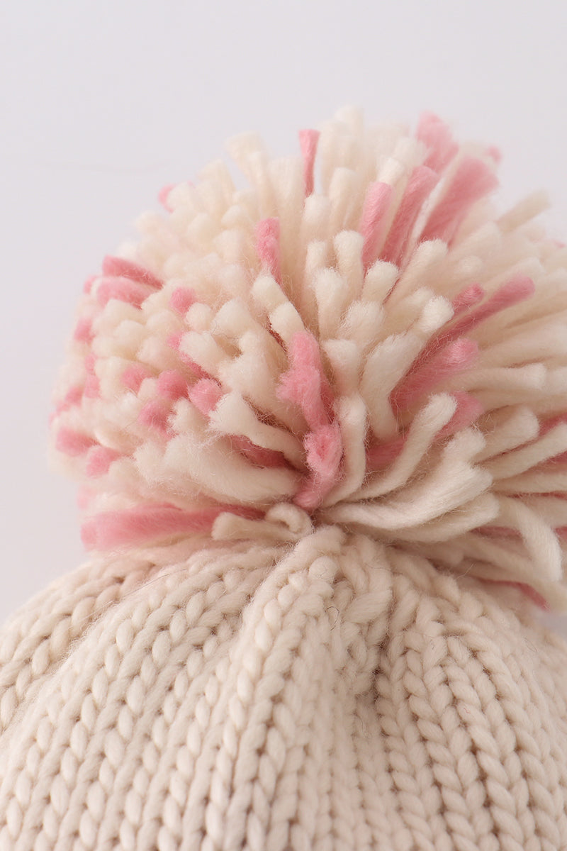 Bonnet à pompon arc-en-ciel brodé à la main