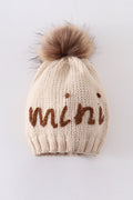 Bonnet à pompon brodé à la main mère et enfant