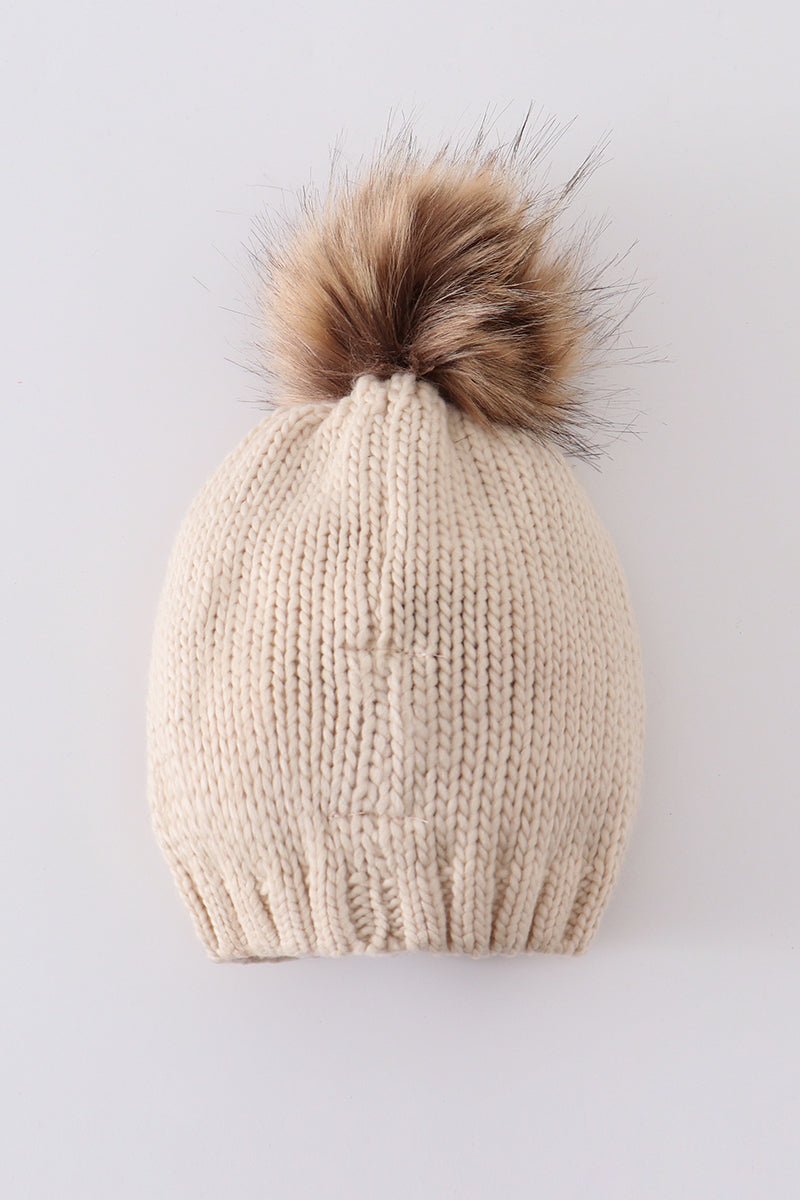 Bonnet à pompon brodé à la main mère et enfant